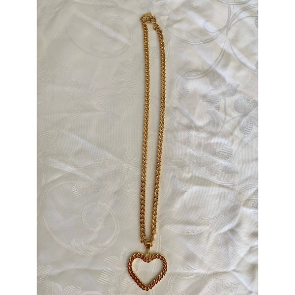 Moschino Chain Heart Necklace - Picture 4 of 13